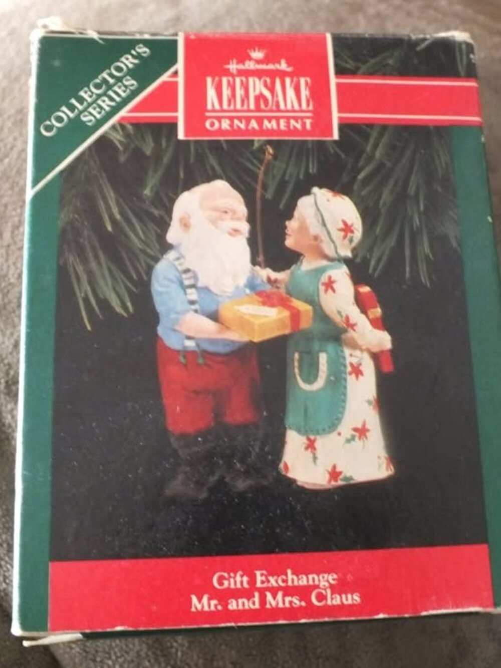 1992 Hallmark Mr. and Mrs. Claus Gift Exchange Keepsake Ornament